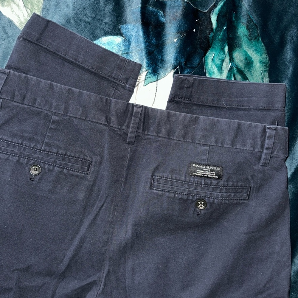 Banana Republic Navy Blue Mason Chino 31 x 30 🌏